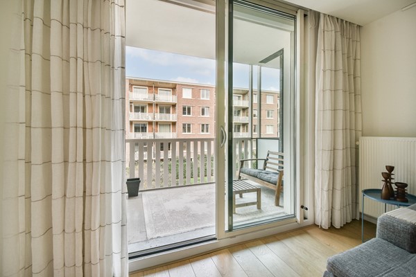 Photo - For rent: Jan van Schaffelaarplantsoen 17B, 1061 DL Amsterdam